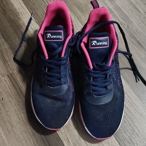 Air running shoes